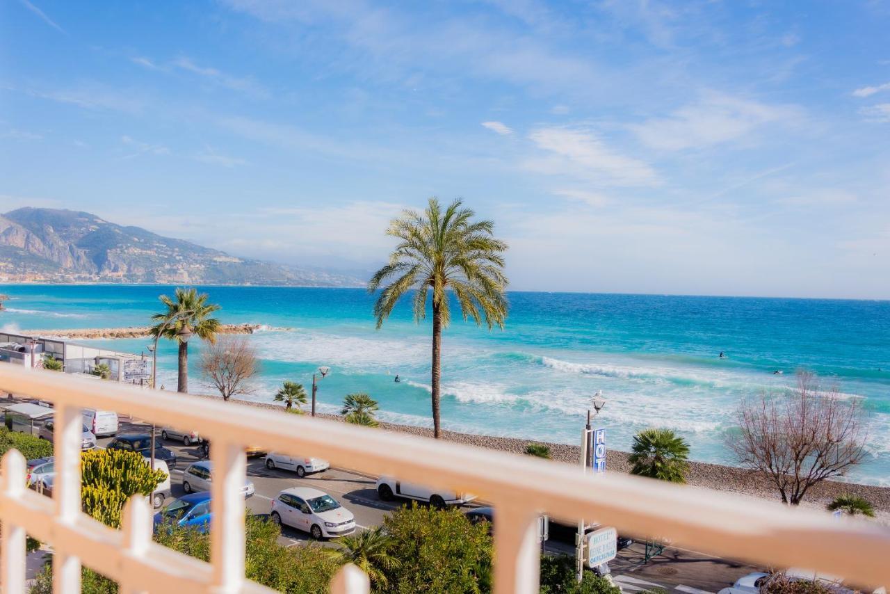 רוקברון-קאפ-מרט Hotel Et Appartements Reine D'Azur מראה חיצוני תמונה